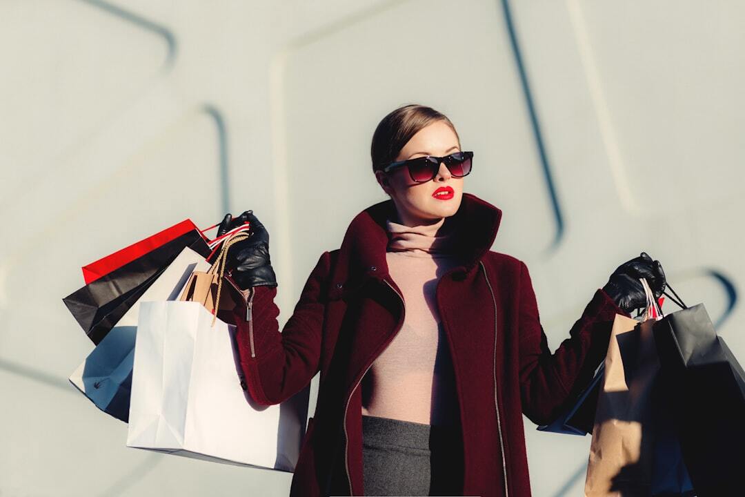 Latest Must-have Accessories For Transitional Weather