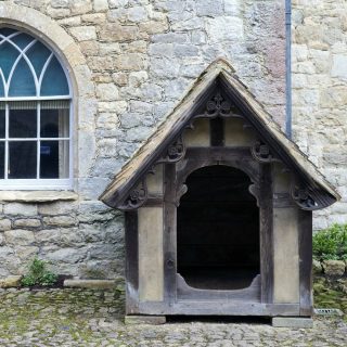Possibly the most elaborate dog kennel I've ever seen. The kennel at Ightham Mote.
.
.
.
.
.
#ighthammote #kennel #kentlandmarks #historickent #kent #lifestyle #magazine #local #advertising #business #businessadvertising #magazineadvertising #kentlifestylemagazine #localbusiness #printadvertising #digitaladvertising #repost
